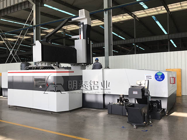 郑州交通新材料设备先进，拿下7956万元合同单