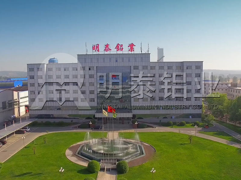 尊龙凯时铝箔厂家_酚醛铝箔复合风管用8011铝箔厂家